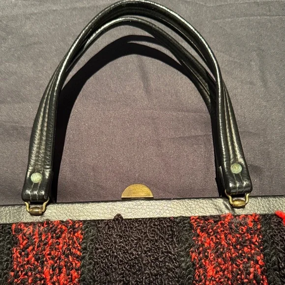 Vintage carpet bag Elegant Black and Red Women's Handbag - Picture 3 of 10